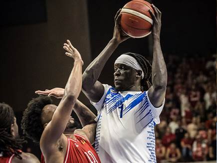 הקבוצות לא הצליחו לברוח עד לסיום (עודד קרני)