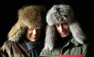 פוטין וברלוסקוני, 2003 (צילום: reuters)
