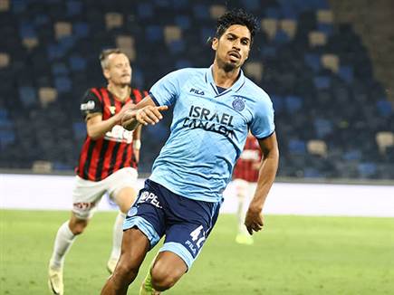 גם הוא המשיך בשלו. דור פרץ (דני מרון)