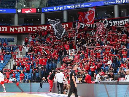 אך האוהדים הירושלמים יצאו שמחים בסיום (לירון מולדובן)