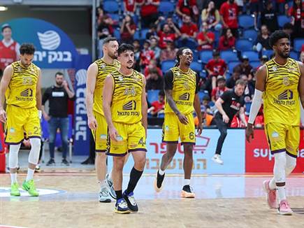 ככה קרוב, ככה כואב (לירון מולדובן)