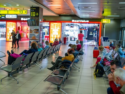 נמל התעופה אנרי קואנדה בוקרשט רומניה (צילום: Mateescu Mircea Mugur, shutterstock)