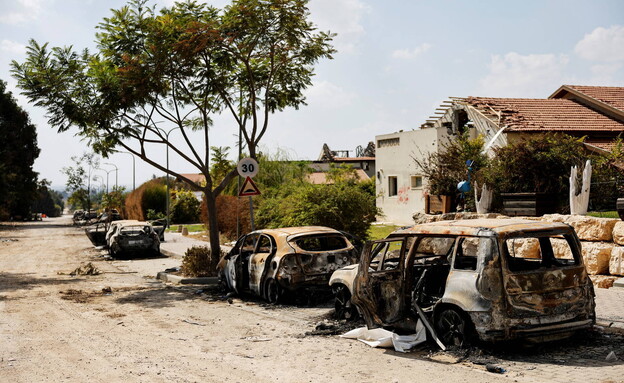 ההרס בבארי לאחר מתקפת חמאס ב-7 באוקטובר (צילום: רויטרס)