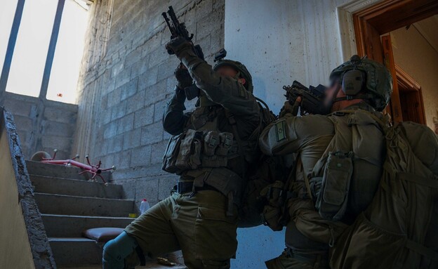 כוחות צה"ל פועלים ברצועת עזה כוחות צה"ל פועלים ברצועת עזה