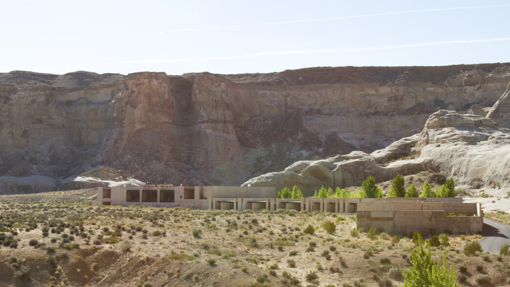 מלון אמנגירי שבמדבר יוטה, ארה"ב