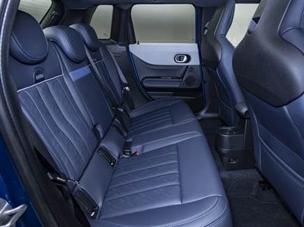 מרווחת יותר מאחור