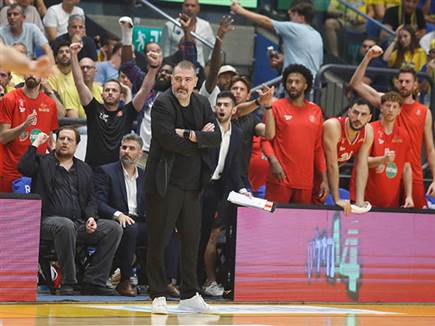 יתחיל את הקאמבק בשבת? (אלן שיבר)