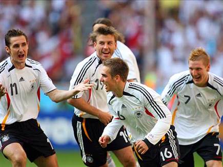 גרמניה כבשה רביעייה במשחק הפתיחה של הטורניר הביתי הקודם (Richard S (צילום: ספורט 5)