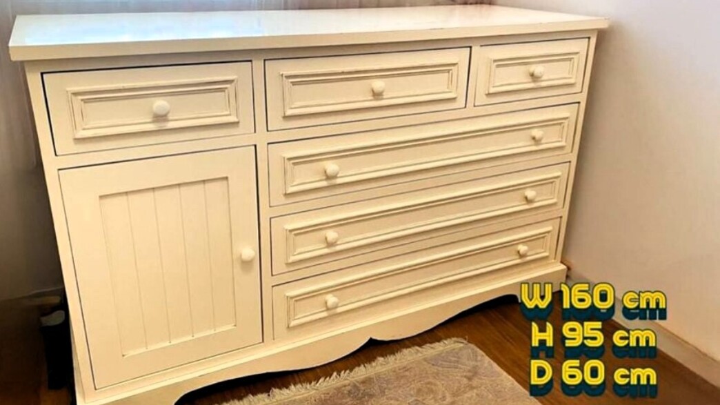 מייקאובר שידת החתלה לפני מייקאובר שידת החתלה לפני