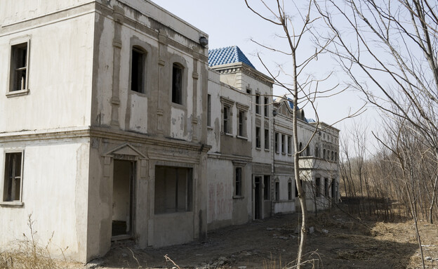 בית נטוש בסין  (צילום: shutterstock_yuyangc)