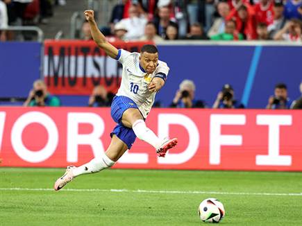 קיליאן אמבפה. הברקה אחת שלו הספיקה (GETTY)