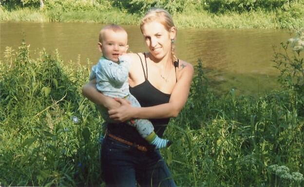 יאנה טבקין ובנה כשהיה תינוק (צילום: פרטי)