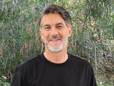 ג'ובאני רוסו יש חטיף יש משחק 1 (צילום: קשת 12 ושטראוס)