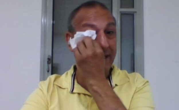 ראש מועצת מטולה פורץ בבכי בשידור חי