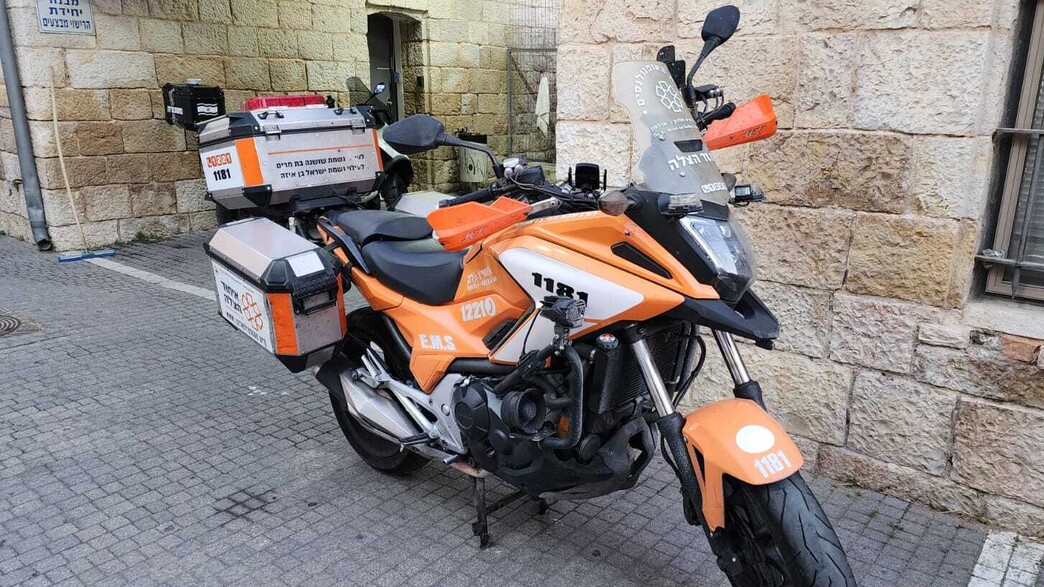 תפיסה חריגה באופנוע איחוד הצלה (צילום: דוברות המשטרה, משטרת ישראל)