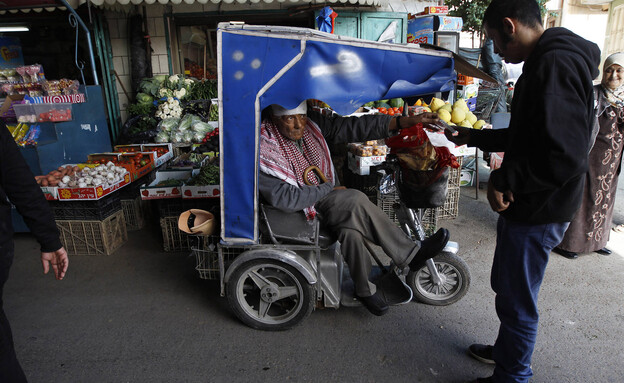 השוק בקלקיליה (צילום: reuters)