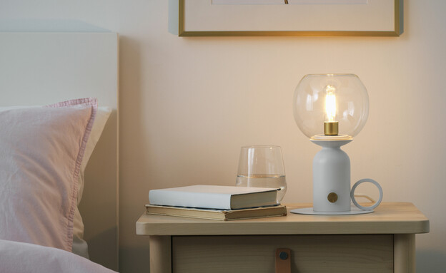 מנורת שולחן, לבן, 24 ס"מ - ÅSKMULLER (צילום: איקאה)
