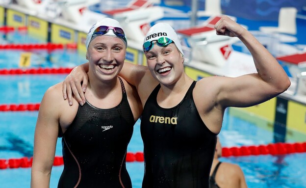 לאה פולונסקי ואנסטסיה גורבנקו (צילום: איגוד השחייה)