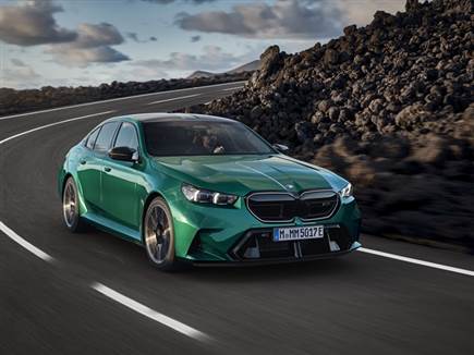 חזקה יותר, אבל איטית יותר מהדור הקודם. אבל היי, אפשר לנסוע על חשמל