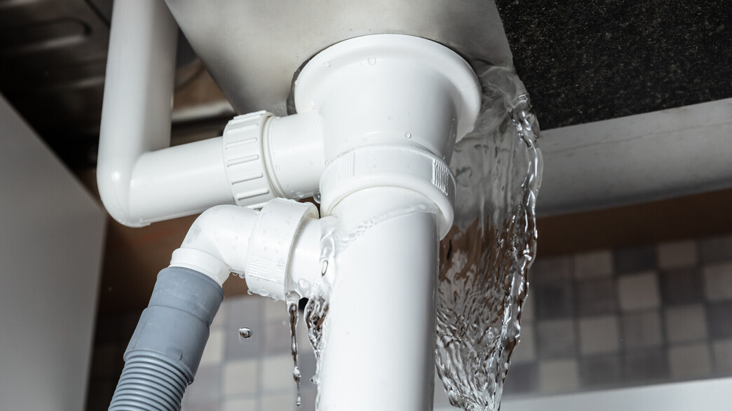 דליפת מים בצנרת, רטיבות, נזילה דליפת מים בצנרת, רטיבות, נזילה