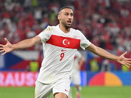 וסיומת דרמטית, כראוי למופע הכדורגל הנהדר שסיפקו טורקיה וצ`כיה (GETTY)