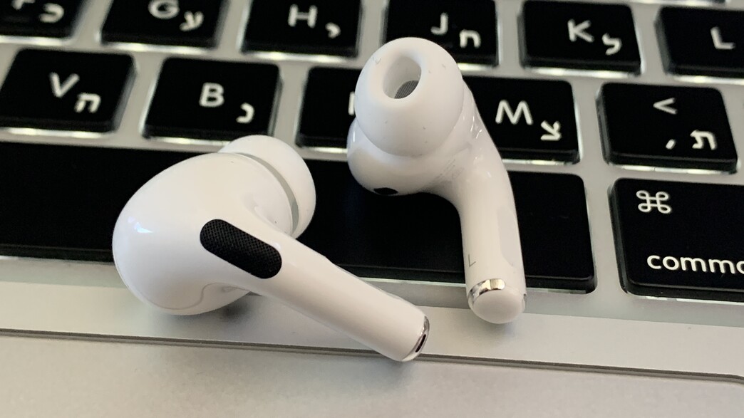 איירפודס פרו, אוזניות, אפל