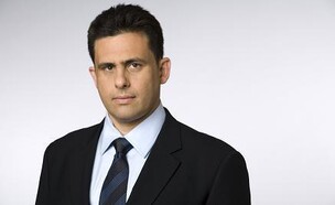 פרופסור רון שפירא (צילום: המרכז האקדמי פרס)