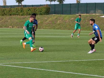 החבורה של ברק בכר מתכוננת למשחקי הקונפרנס ליג (האתר הרשמי של מכבי חיפה)