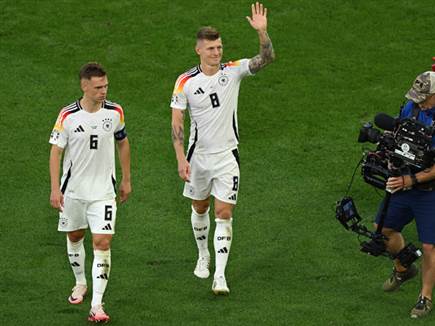 וטוני קרוס אומר שלום (GETTY)