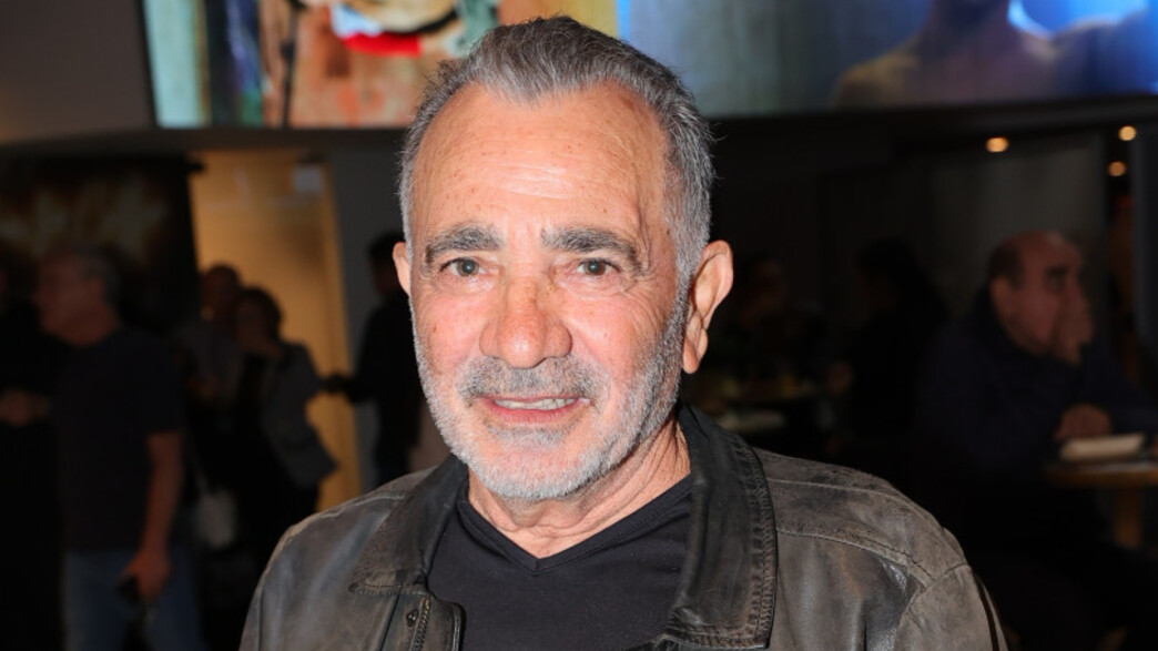 משה איבגי, בכורת "בתולים" משה איבגי, בכורת "בתולים"