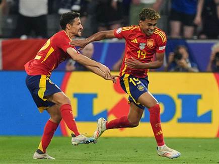 ימאל. הכובש הצעיר בתולדות הטורניר (GETTY)