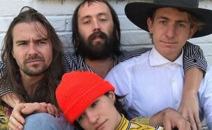 Big Thief ומקס אולארצ'יק 