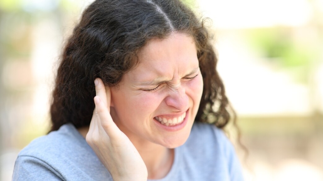 דלקת אוזניים, כאב אוזניים (צילום: shutterstock_Pheelings media)