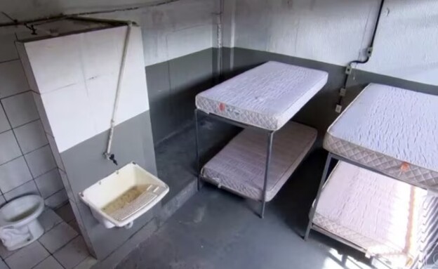בית כלא בנפיקה (צילום: Globo)