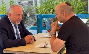 ליברמן ובנט נועדים