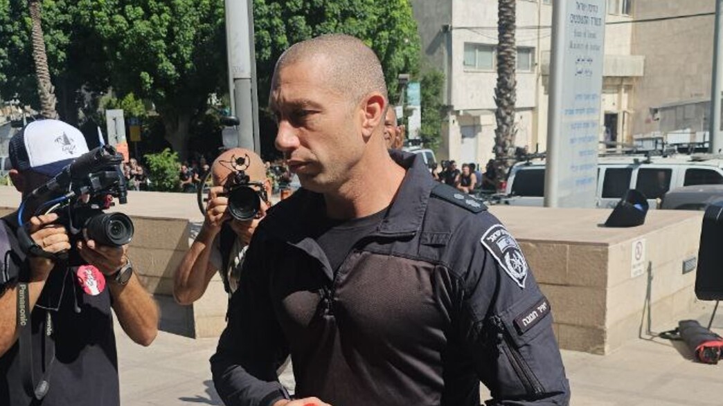 מ' יסמ' יאיר חנונה מגיע לחקירה במח"ש מ' יסמ' יאיר חנונה מגיע לחקירה במח"ש