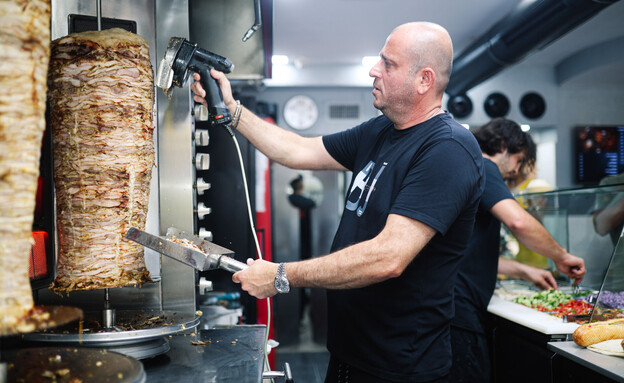 וולט בעוף עזה. טורו (צילום: ביאנה קארו ויטקין, יחסי ציבור)