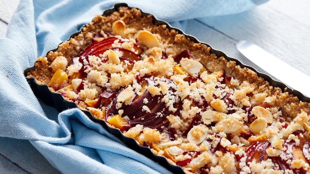 טארט קוקוס ושזיפים