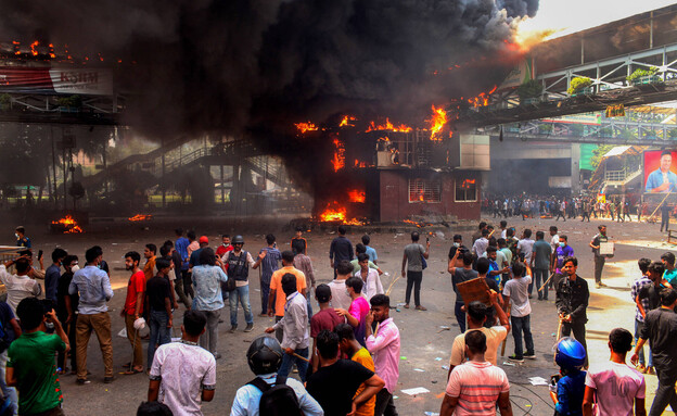 הפגנות מחאות סטודנטים בבנגלדש (צילום: AFP, getty images)