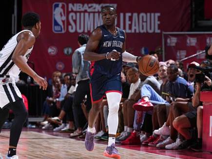 נע ונד ב-NBA (Garrett Ellwood/NBAE via Getty Images) (צילום: ספורט 5)