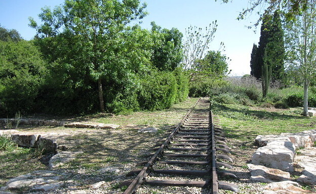 רכבת העמק מעיין אלרואי  (צילום: Ori~, wikipedia)
