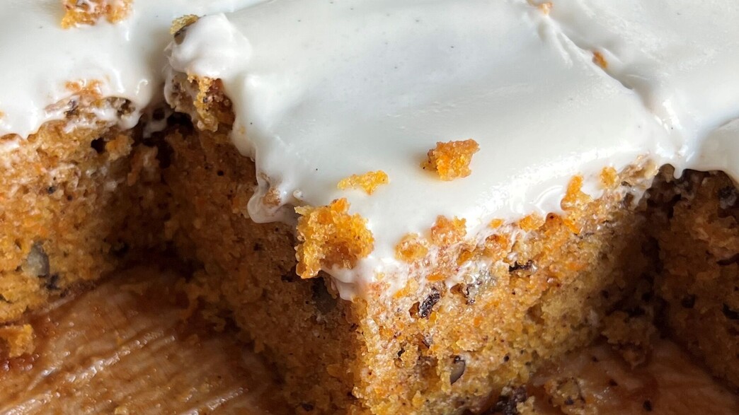 עוגת גזר חלומית עם קרם גבינה עוגת גזר חלומית עם קרם גבינה