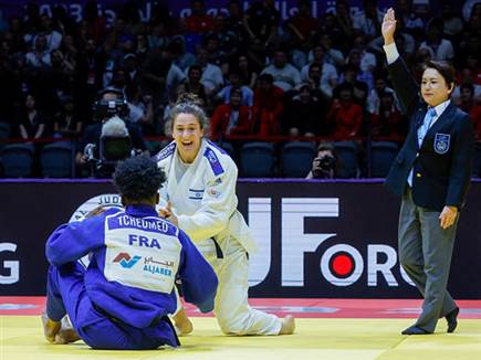 לא פשוט (KARIM JAAFAR/AFP via Getty Images) (צילום: ספורט 5)