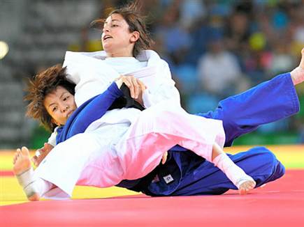 המדליה הראשונה בתור הזהב של הענף. ג`רבי (gettyimages) (צילום: ספורט 5)