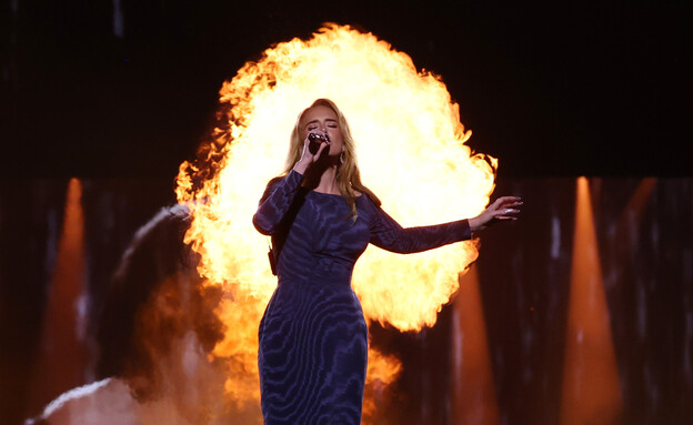 אדל בהופעה במינכן (צילום: Kevin Mazur, getty images)