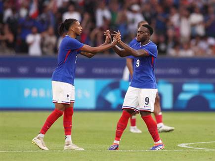 צרפת הצליחה לצמק בדקה ה-78 (Getty)