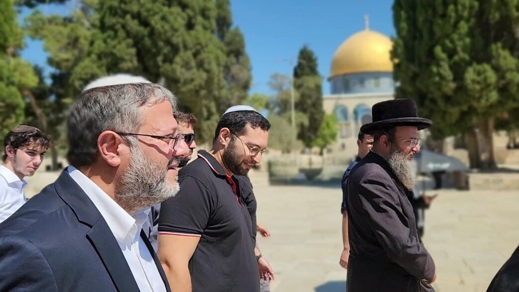 השרים איתמר בן גביר ויצחק וסרלאוף עולים להר הבית 