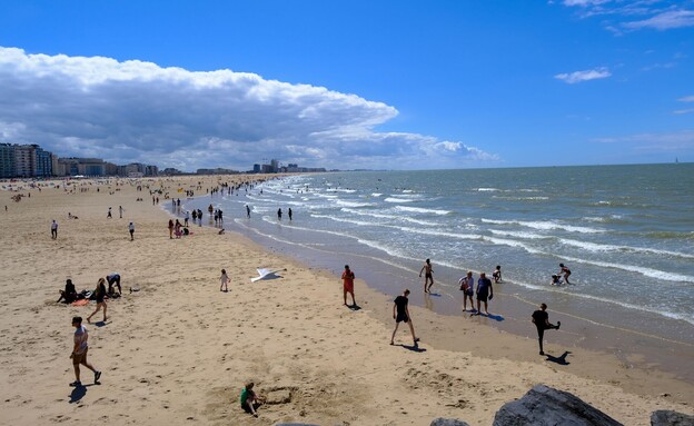 חוף אוסטנד בלגיה (צילום: Alexandros Michailidis, shutterstock)