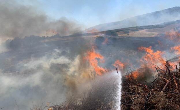 שריפות בגליל העליון כתוצאה מנפילות ויירוטים במרחב (צילום: כב