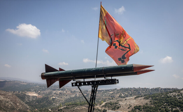 רקטות של חיזבאללה מופנות לישראל בבורג' קלאוויה - ל